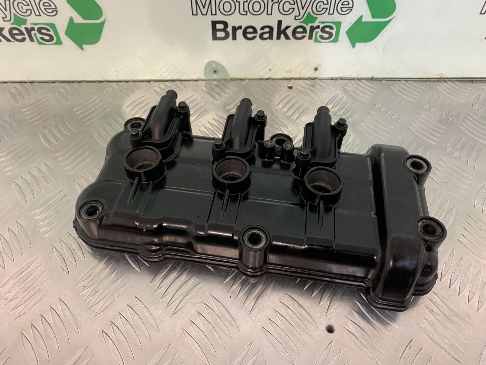 TRIUMPH 1050 SPRINT ROCKER COVER YEAR 2004-2007 (STOCK 956)