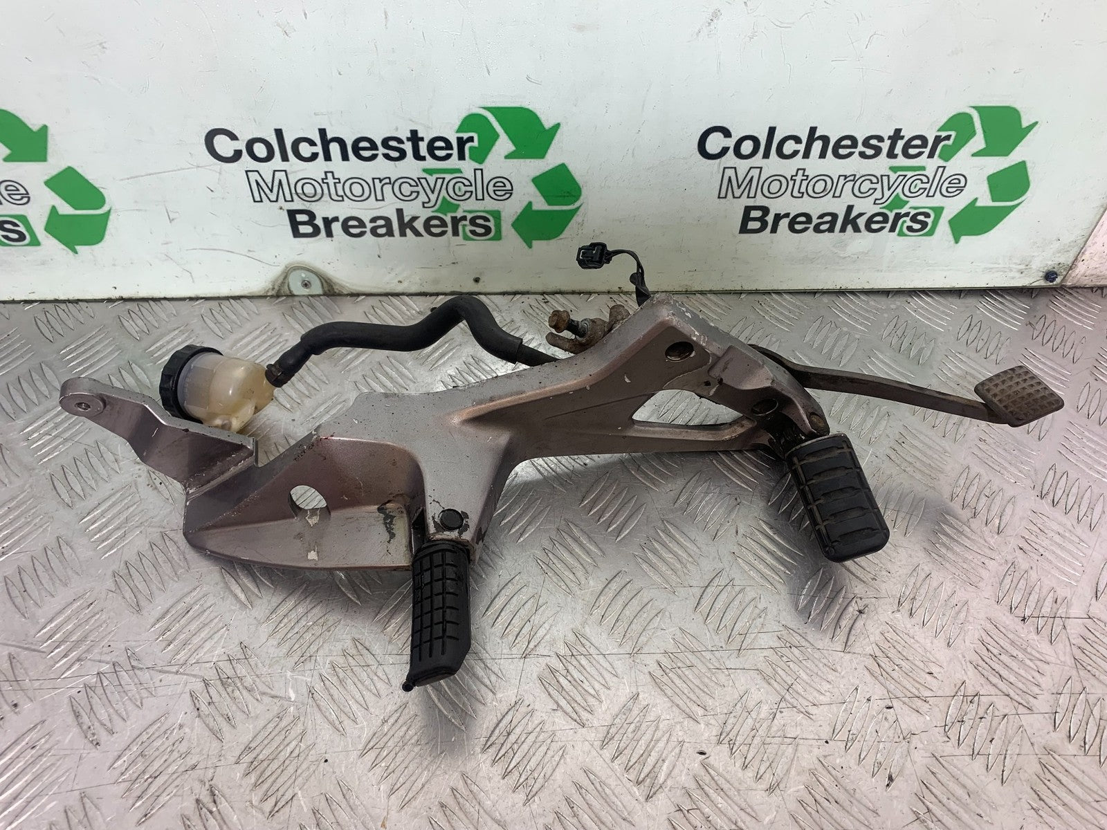 HONDA NT 700 V DEAUVILLE RIGHT HANGER   YEAR 2006-2011 (CMB1211)