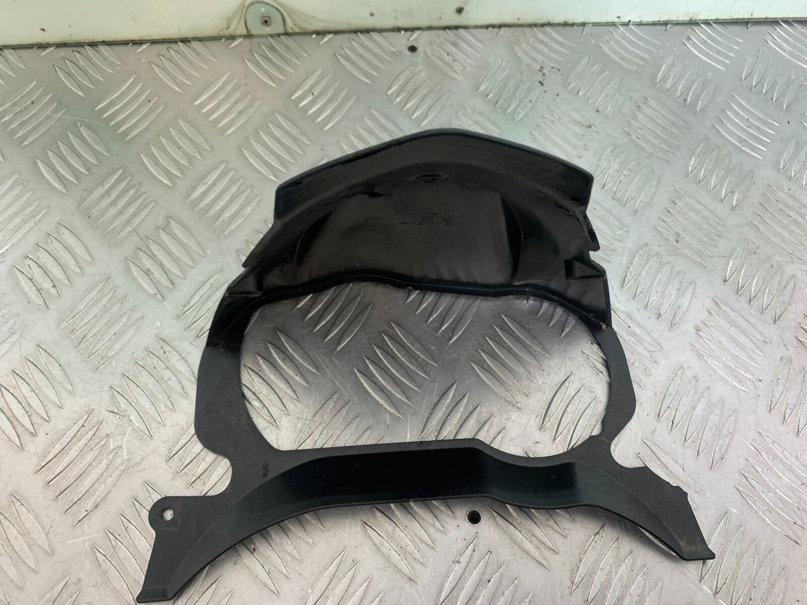 KAWASAKI Z750 Z 750 CLOCK SURROUND  YEAR 2004-2006  (CMB1104)