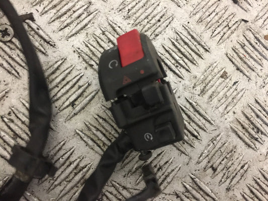 KAWASAKI GTR1400 GTR 1400 RIGHT SWITCH GEAR   YEAR 2010 (STOCK 716)