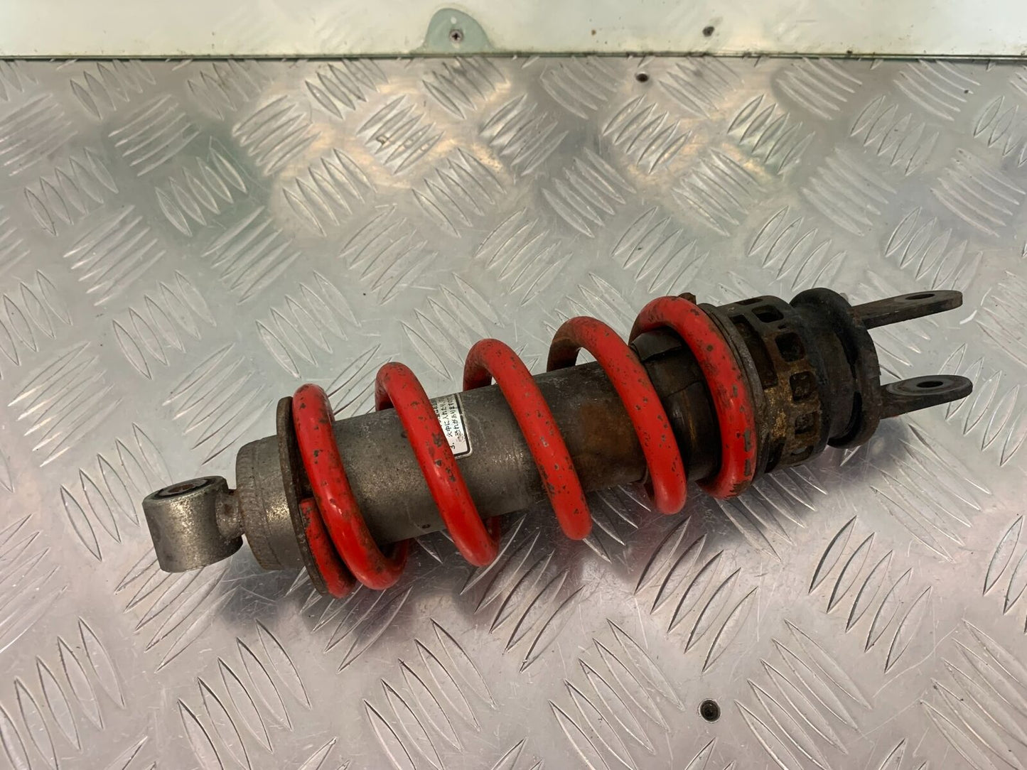 HONDA CBR 400 NC23 TRI-ARM REAR SHOCK   YEAR 1987-89 (STOCK 969)