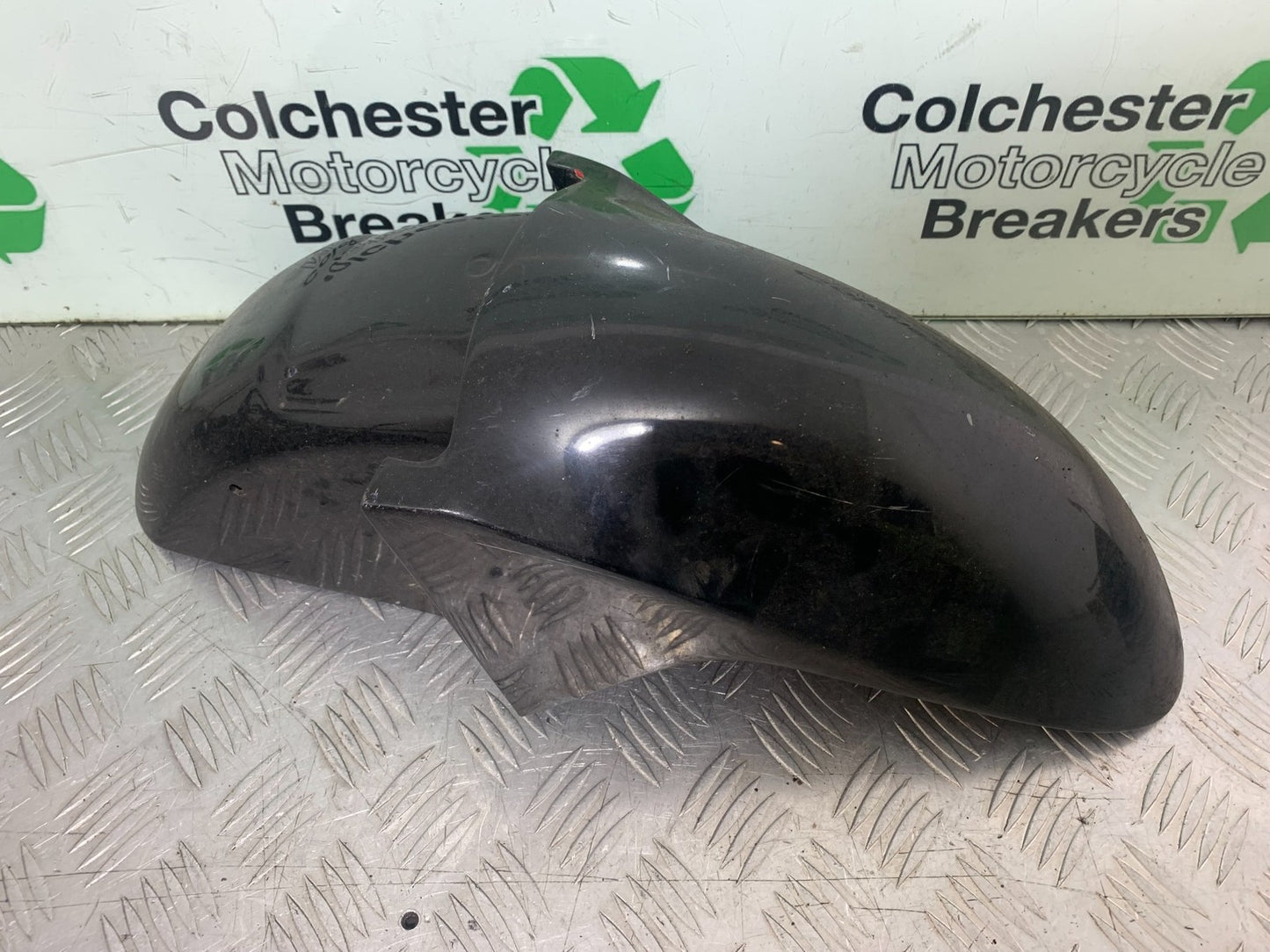 KAWASAKI GPX 750 GPX 750 FRONT MUDGUARD  YEAR 1990