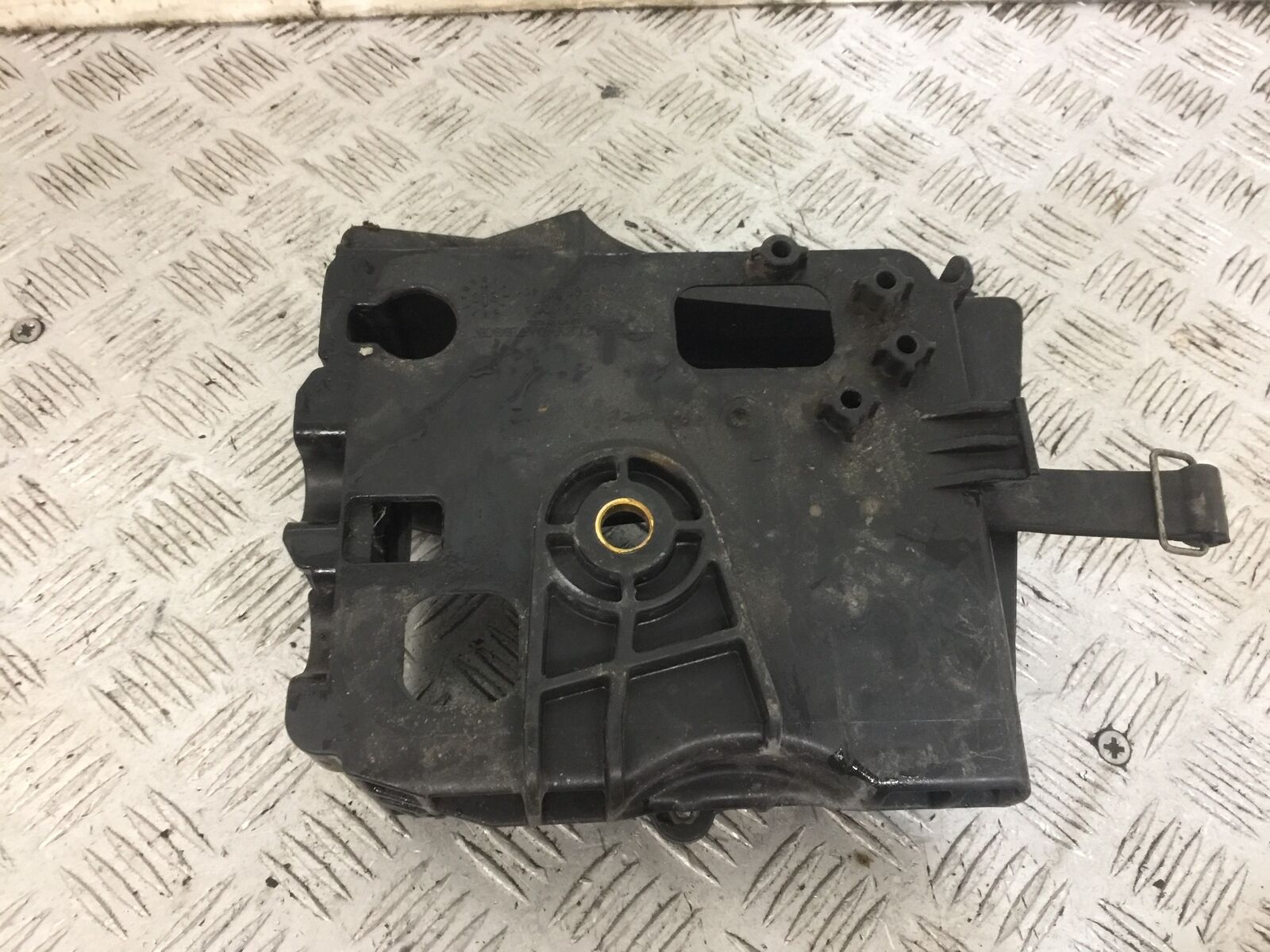 HARLEY DAVIDSON FAT BOB FXDF BATTERY BOX  YEAR 2009  (STOCK 806)