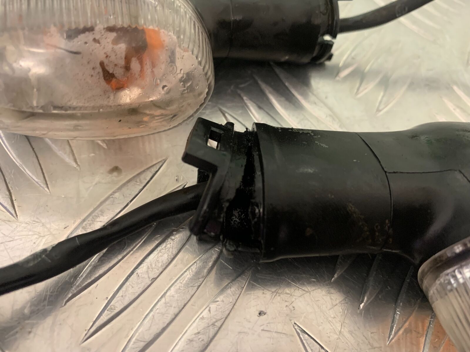 YAMAHA XJ6 XJ6-S FRONT INDICATORS  YEAR 2009-2015 (STOCK 991)