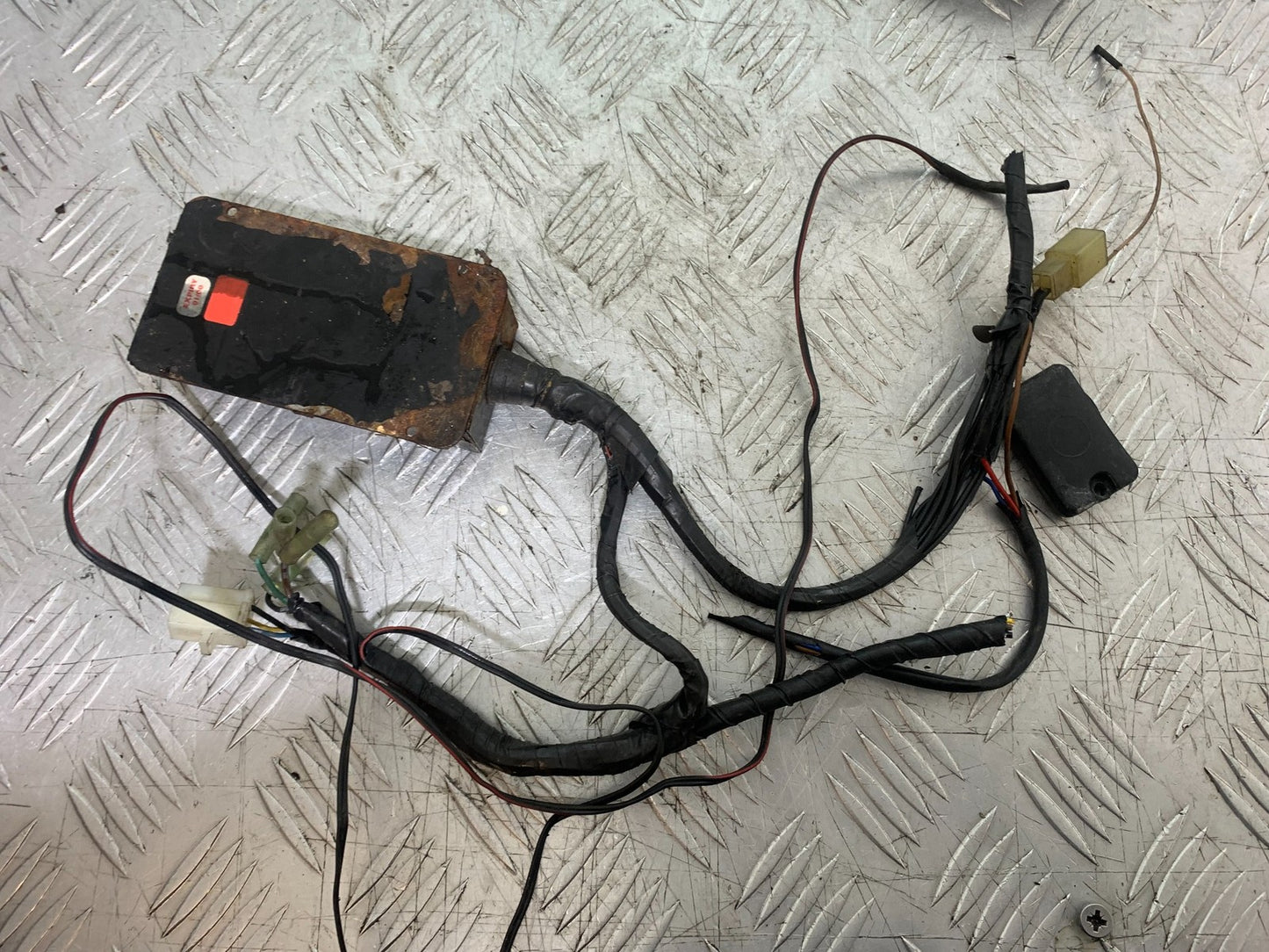 YAMAHA YZF R1 WIRING LOOM (SOLD AS PARTS)  YEAR 1998-99 (CMB1291)