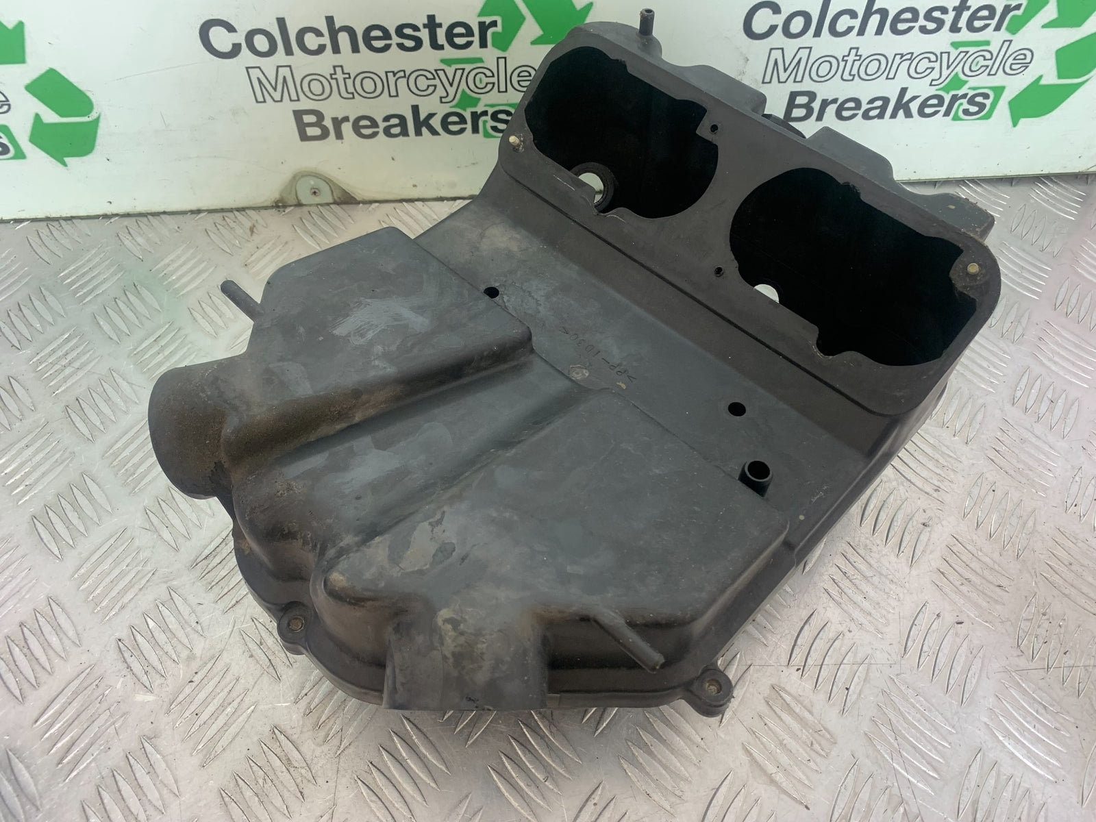 KAWASAKI ZZR1100 D AIRBOX  YEAR 1993-2001 (CMB1164)