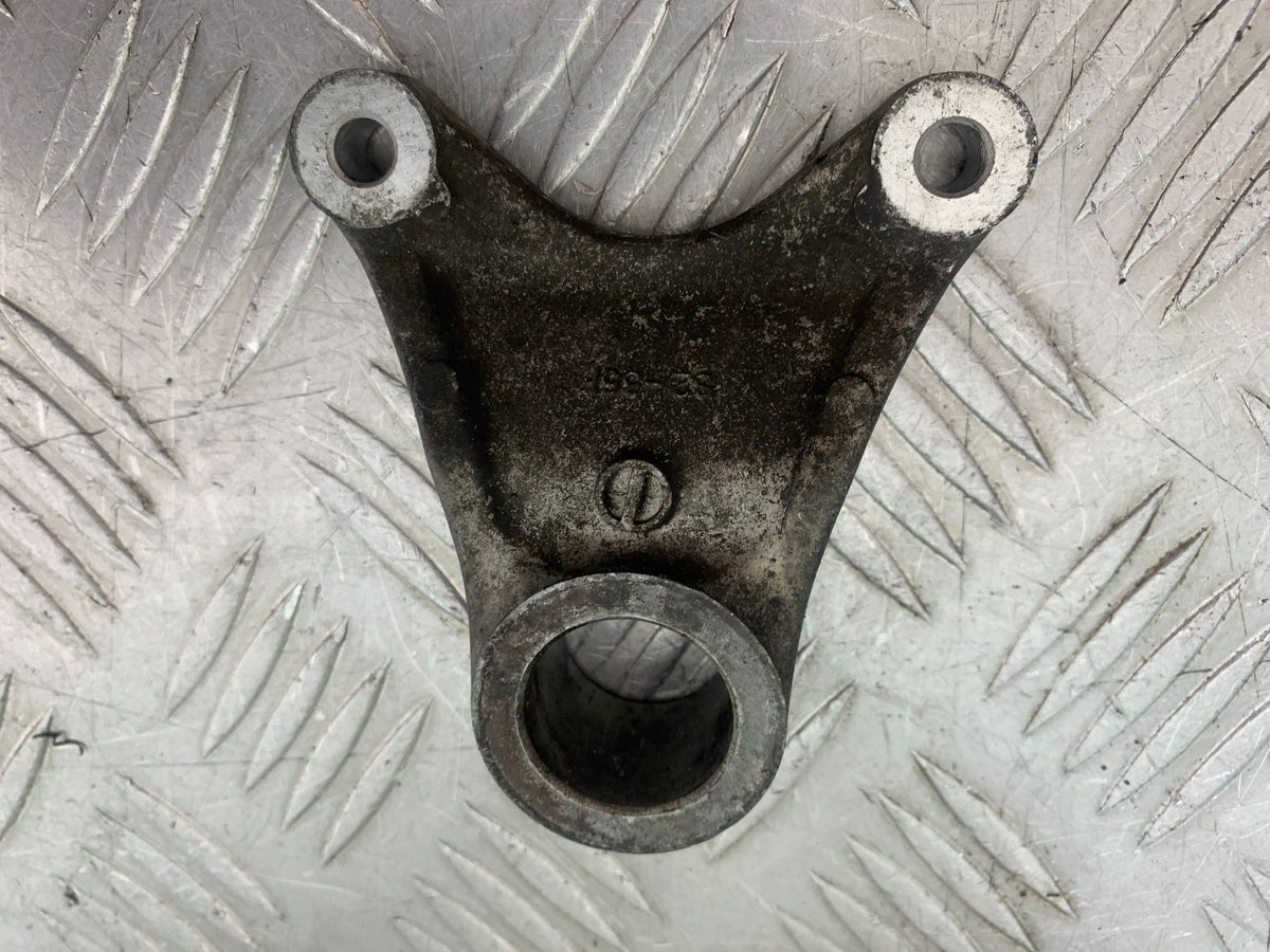 SUZUKI GSXR600 GSXR 600 K1 K2 K3 REAR CALIPER BRACKET  1999-03 (CMB1284)