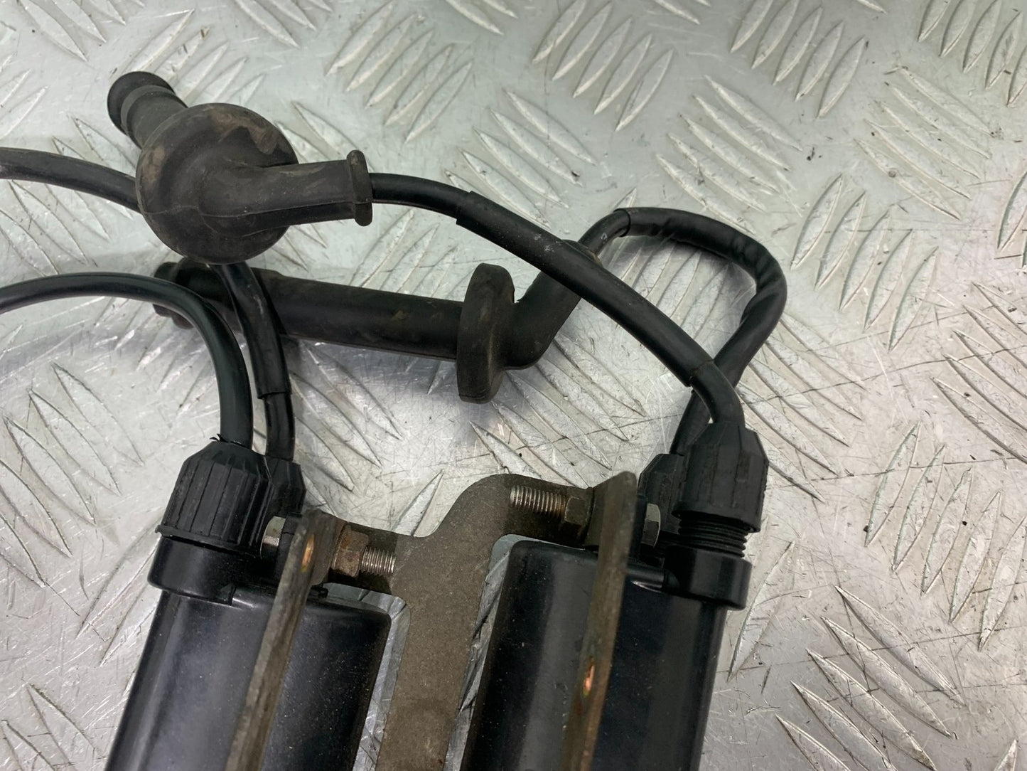 HONDA CB600 CB 600 HORNET COILS AND CAPS  YEAR 1998-2002 (CMB1297)