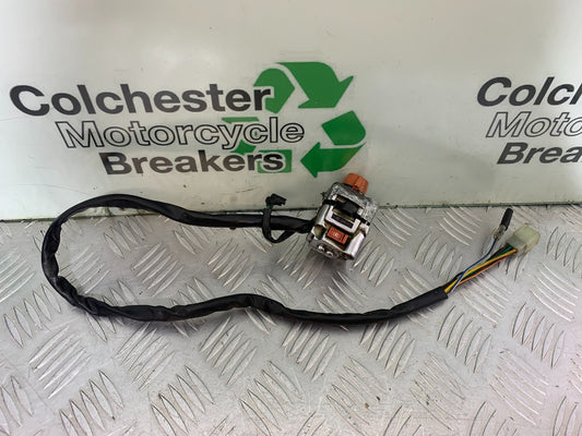 PIONEER XF250 RIGHT SWITCH GEAR   YEAR 2009 (CMB1143)