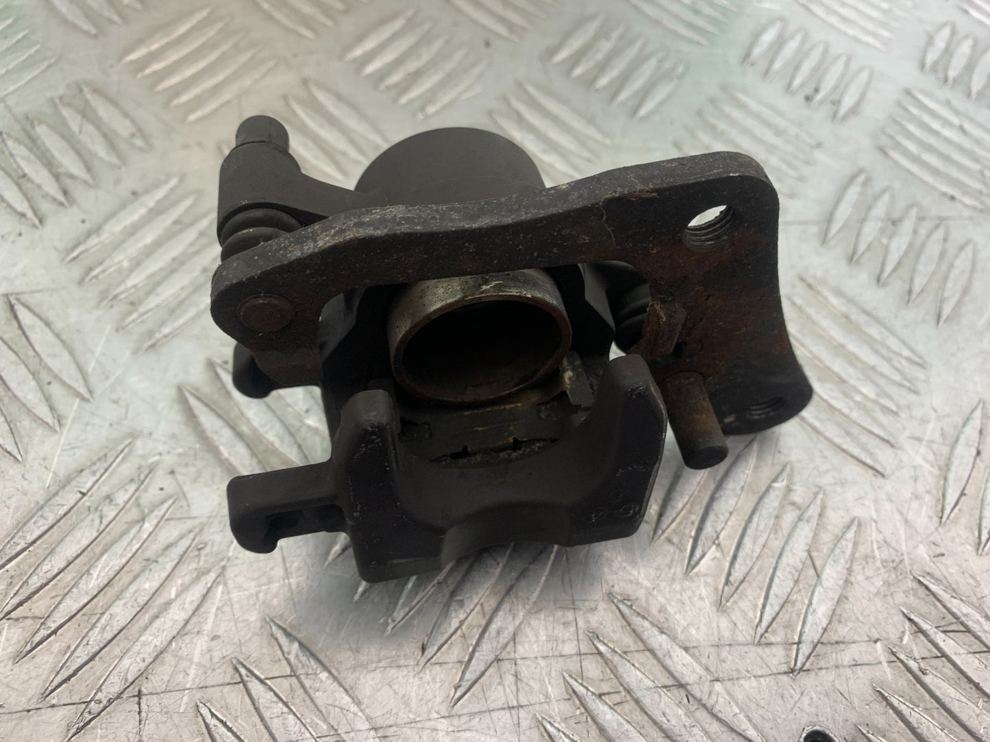 YAMAHA NMAX-125 N MAX 125 FRONT BRAKE CALIPER  YEAR 2015-2020  (CMB1231)