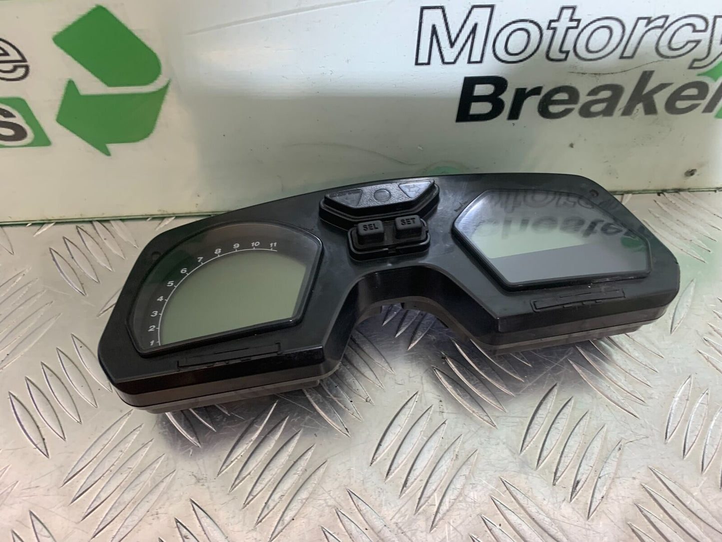 HONDA CBR650 F CBR 650F CLOCKS SPEEDO DASH  YEAR 2014-2017  (STOCK 998)