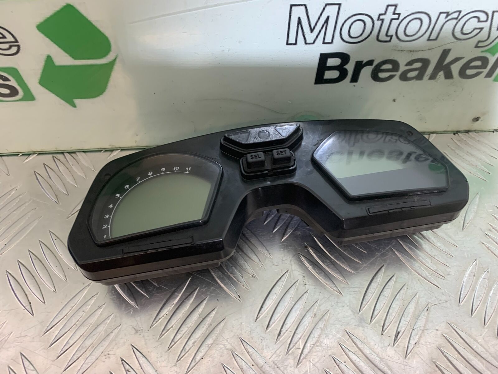 HONDA CBR650 F CBR 650F CLOCKS SPEEDO DASH  YEAR 2014-2017  (STOCK 998)