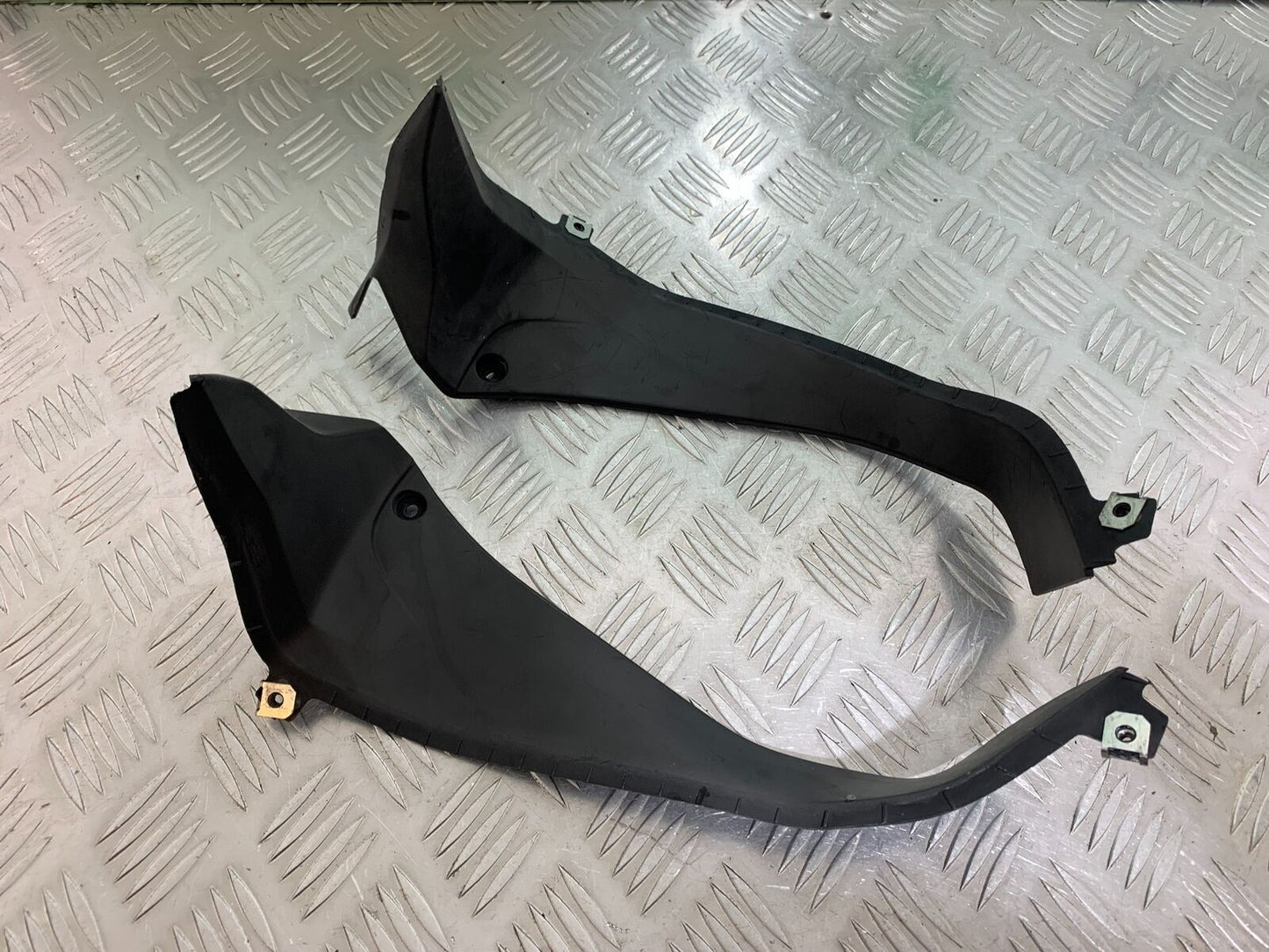 BMW F800 GT TOP FAIRING INFILLS  YEAR 2013-2017 (CMB1031)