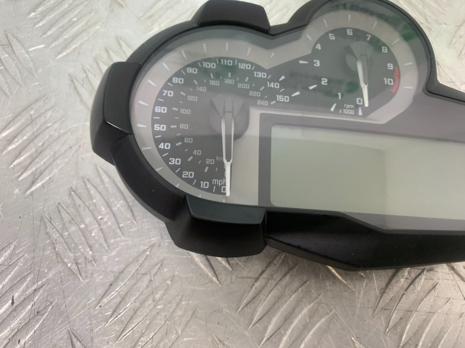 BMW R1200 R 1200 GS CLOCKS SPEEDO DASH   YEAR 2013-2016 (CMB1257)