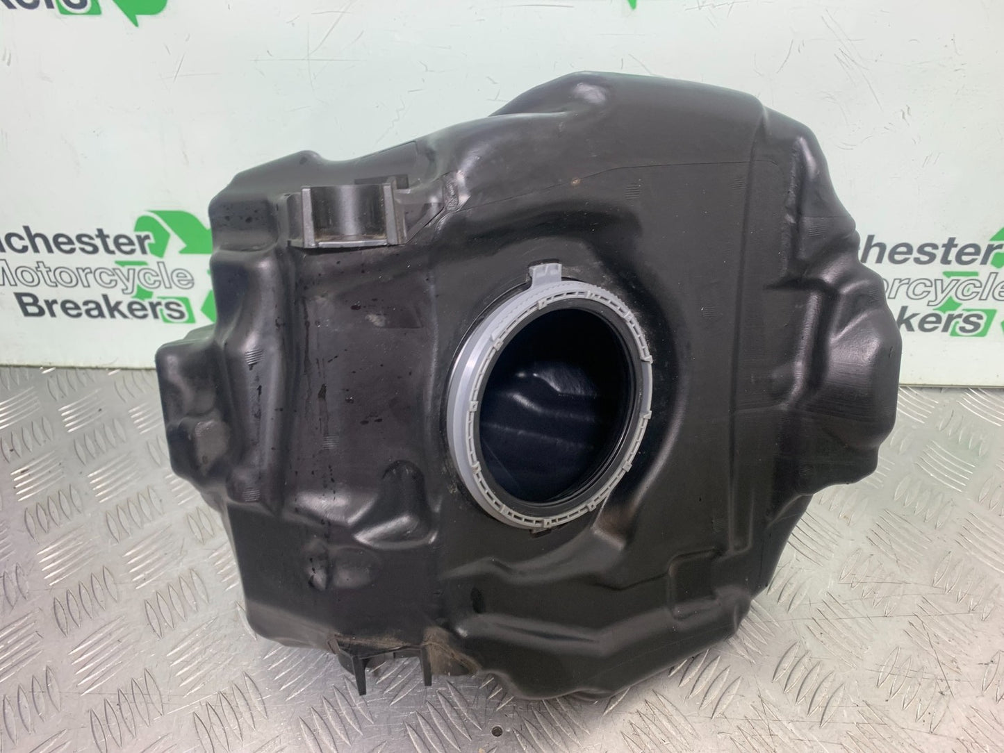 BMW R1200 R 1200 GS PETROL TANK YEAR 2013-2016 (CMB1257)