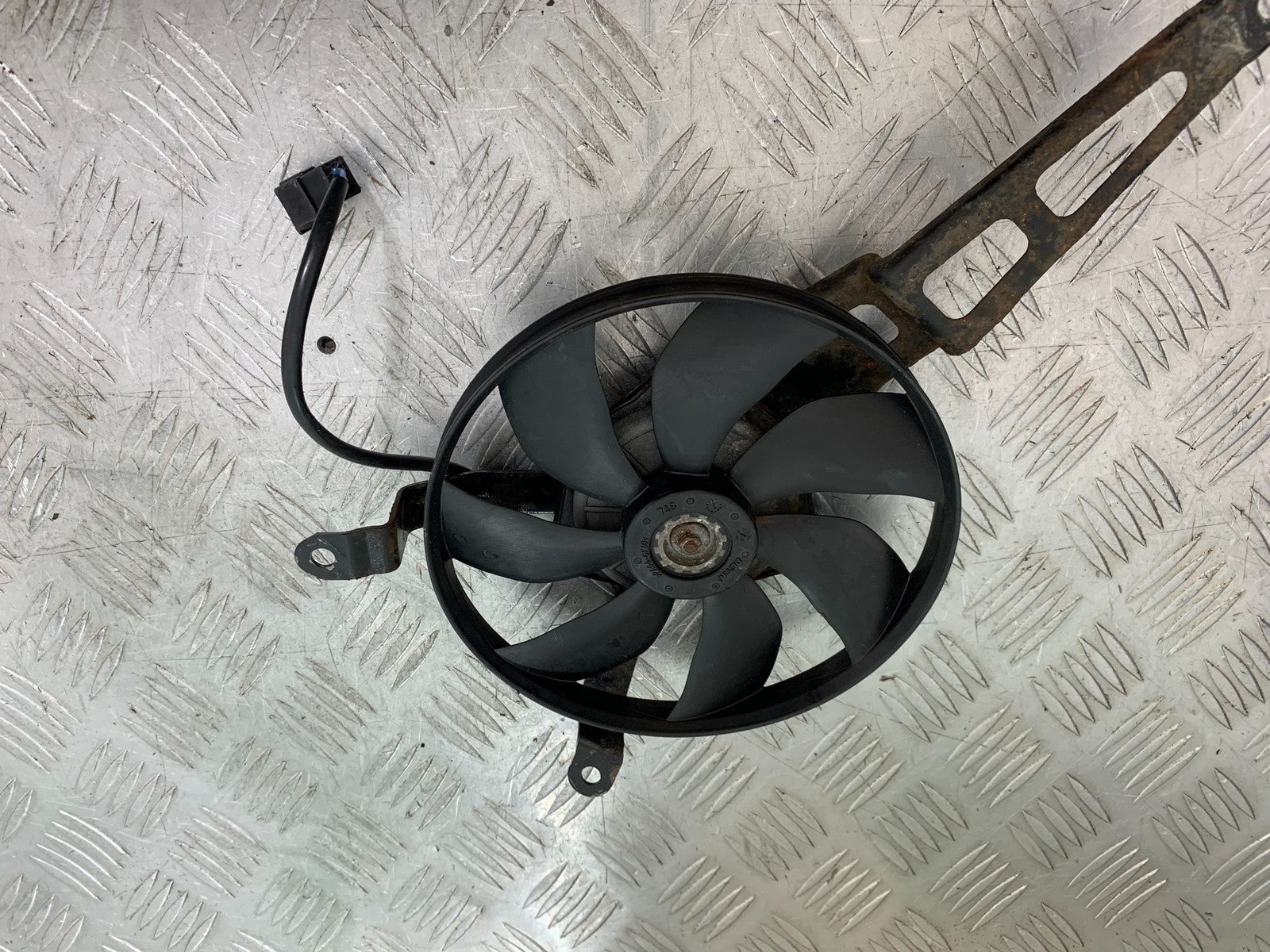 KAWASAKI GTR1400 GTR 1400 RADIATOR FAN  YEAR 2007-2009 (CMB1306)
