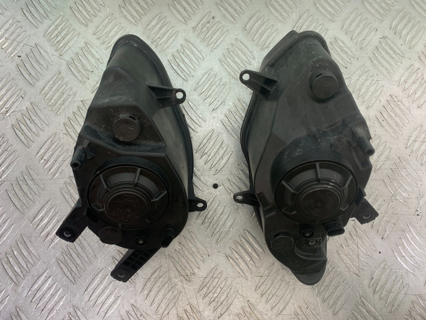 BMW S1000 RR HEADLIGHT   YEAR 2015-2018 (CMB1246)