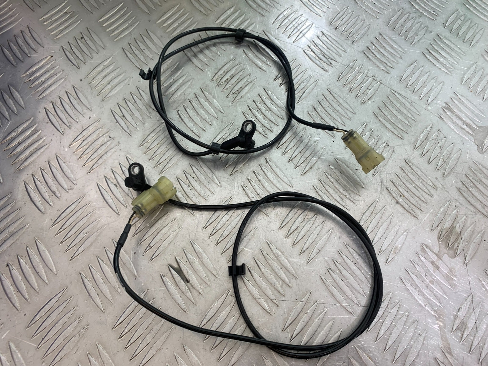 TRIUMPH TRIDENT 660 FRONT & REAR ABS SENSORS  YEAR 2021-2024 (CMB1148)