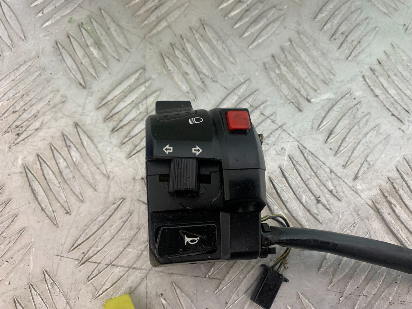 SUZUKI GSR600 GSR 600 LEFT SWITCH GEAR   2006-2010 (CMB1177)