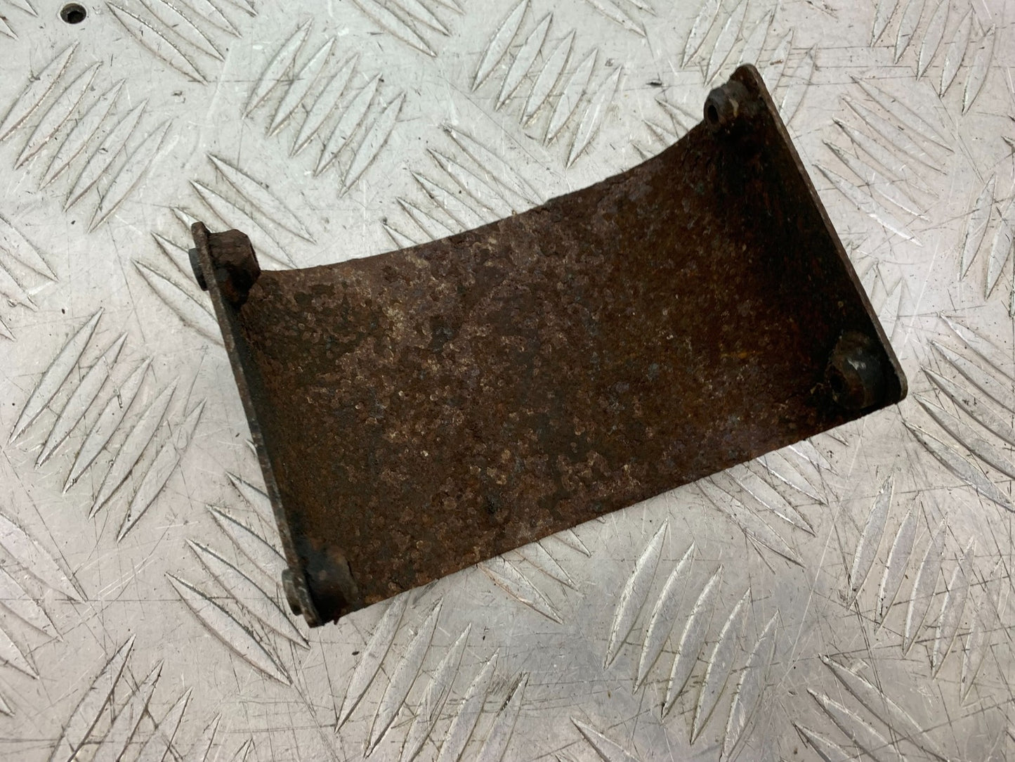HONDA XL125 VARADERO FRONT MUDGUARD BRACE   YEAR 2001-2006  (CMB1304)