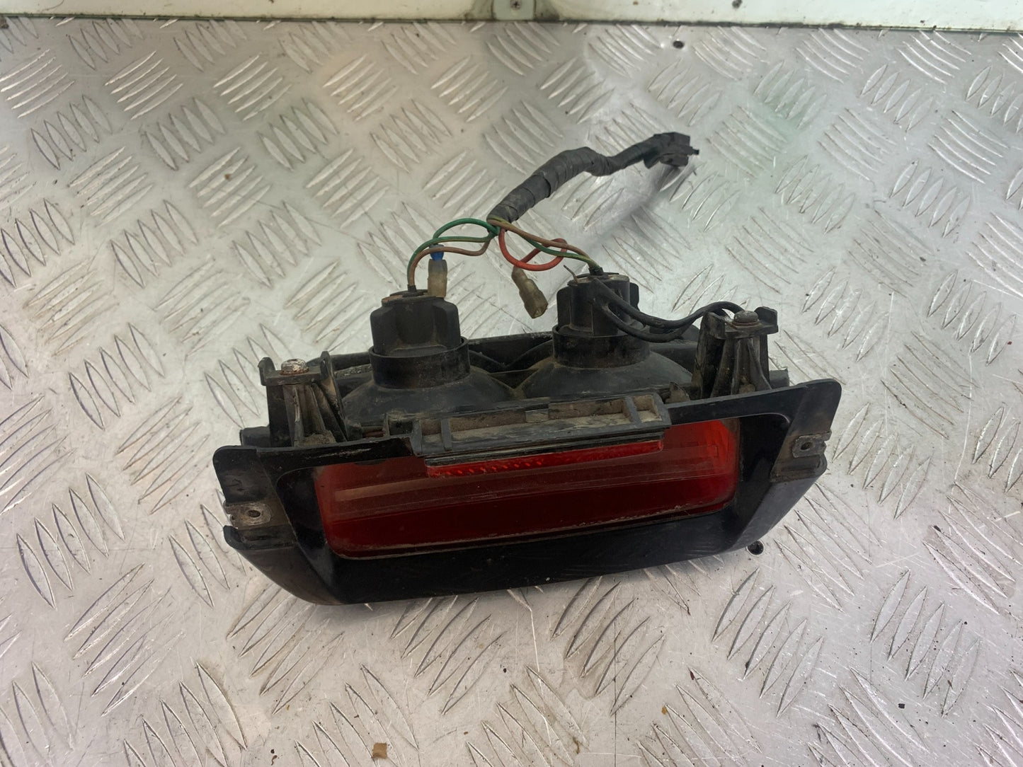 HONDA VFR750 VFR 750 REAR IGHT   YEAR 1994-1997 (CMB1156)