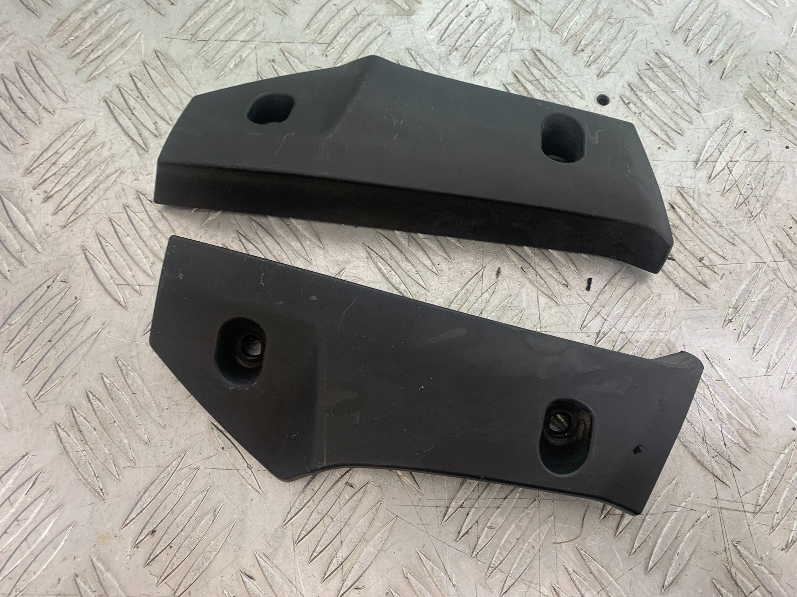 SUZUKI GSR600 GSR 600 LEFT & RIGHT RADIATOR COVERS    2006-2010 (CMB1177)