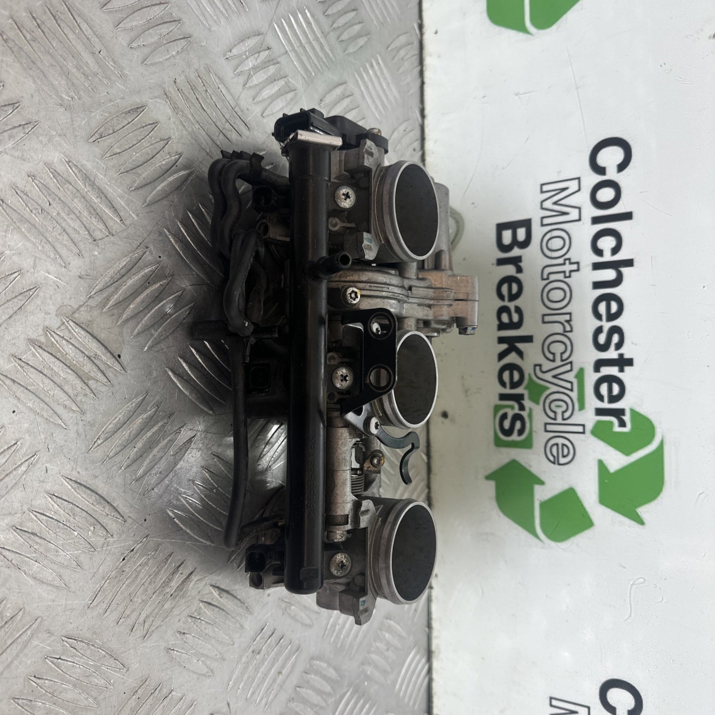 TRIUMPH TROPHY 1215 SE THROTTLE BODIES  YEAR 2012-2017 (STOCK 567)