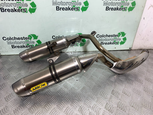 TRIUMPH SPEED TRIPLE R 1050 ARROW SILENCERS AND LINK PIPE 2009 (CMB1183)