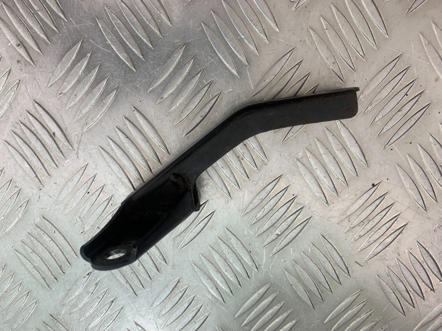 HONDA CBR125 CBR 125 1 X ENGINE BRACKET  YEAR 2004-06  (CMB1040)