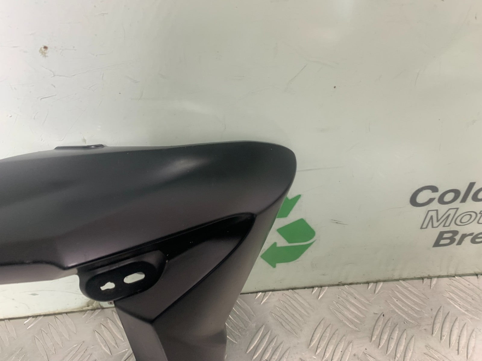 TRIUMPH 675 STREET TRIPLE RX RIGHT RADIATOR COWL  2015-2017 (CMB1299)