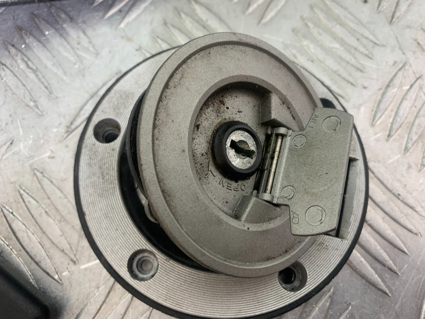 YAMAHA YZF R1 ECU LOCKS KEY  YEAR 2004-2006 (CMB1155)