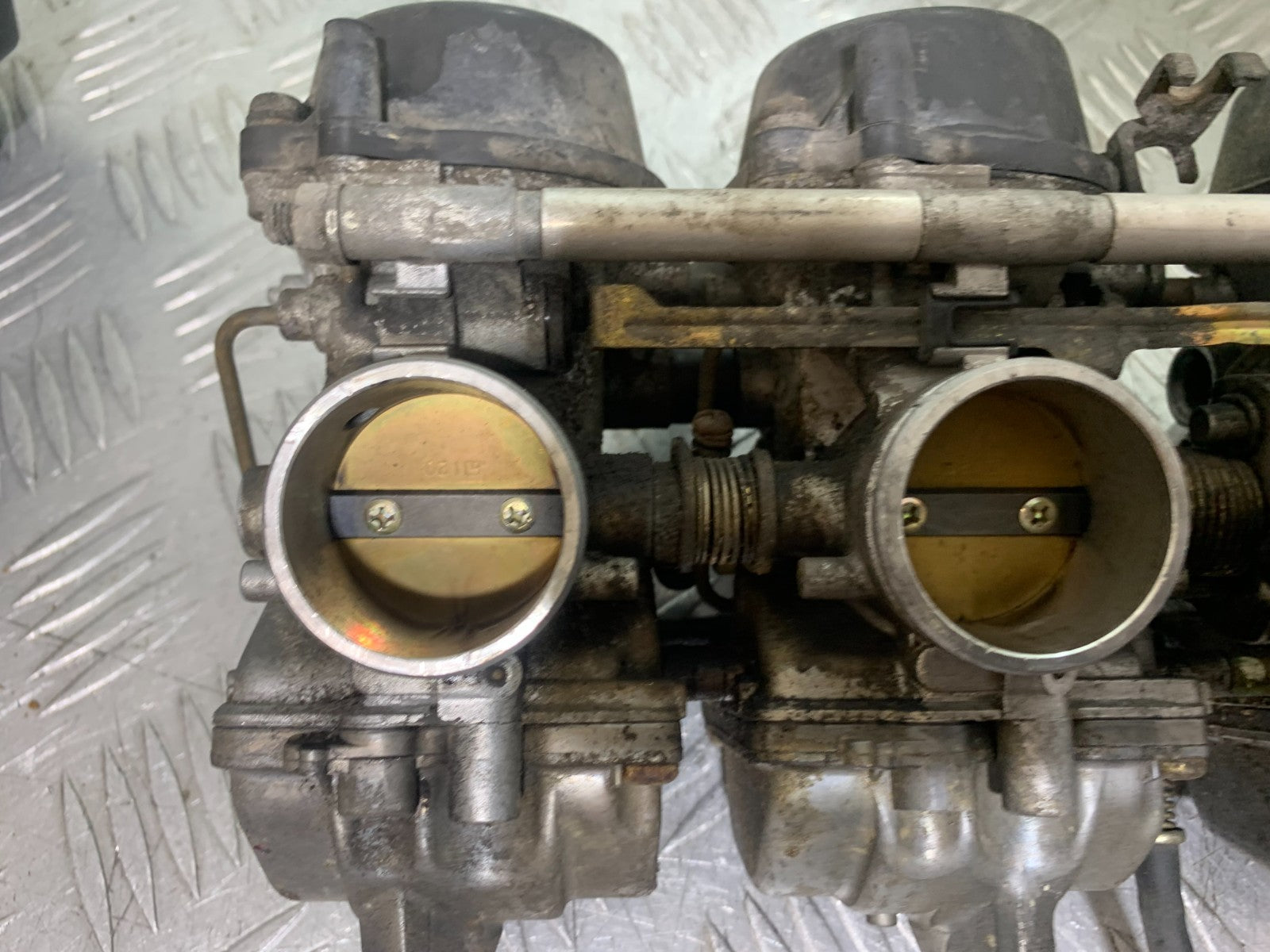 SUZUKI RF900 RF 900 CARBS YEAR 1994-1999 CMB1326