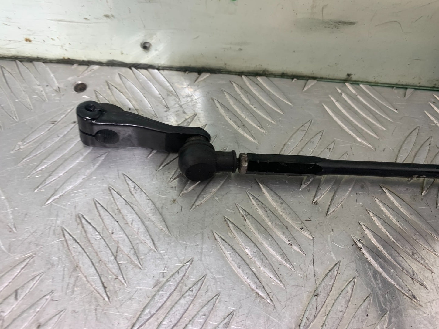 KAWASAKI ZX10R ZX10 R FRONT LEFT HANGER   2008-2010 (CMB1206)