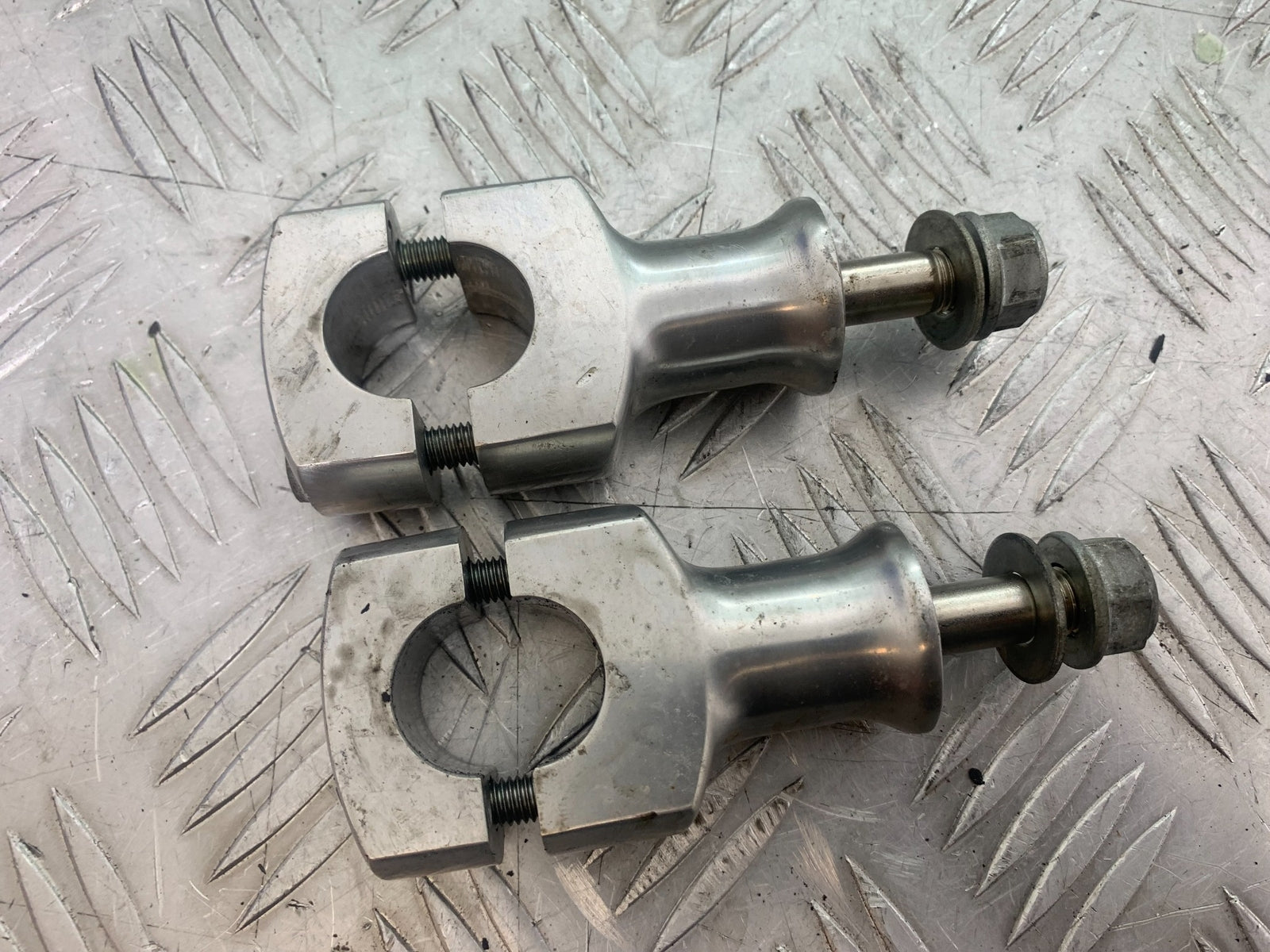 HONDA VTX1300 S-6  HANDLEBAR RISERS YEAR 2004-09 (CMB1159)