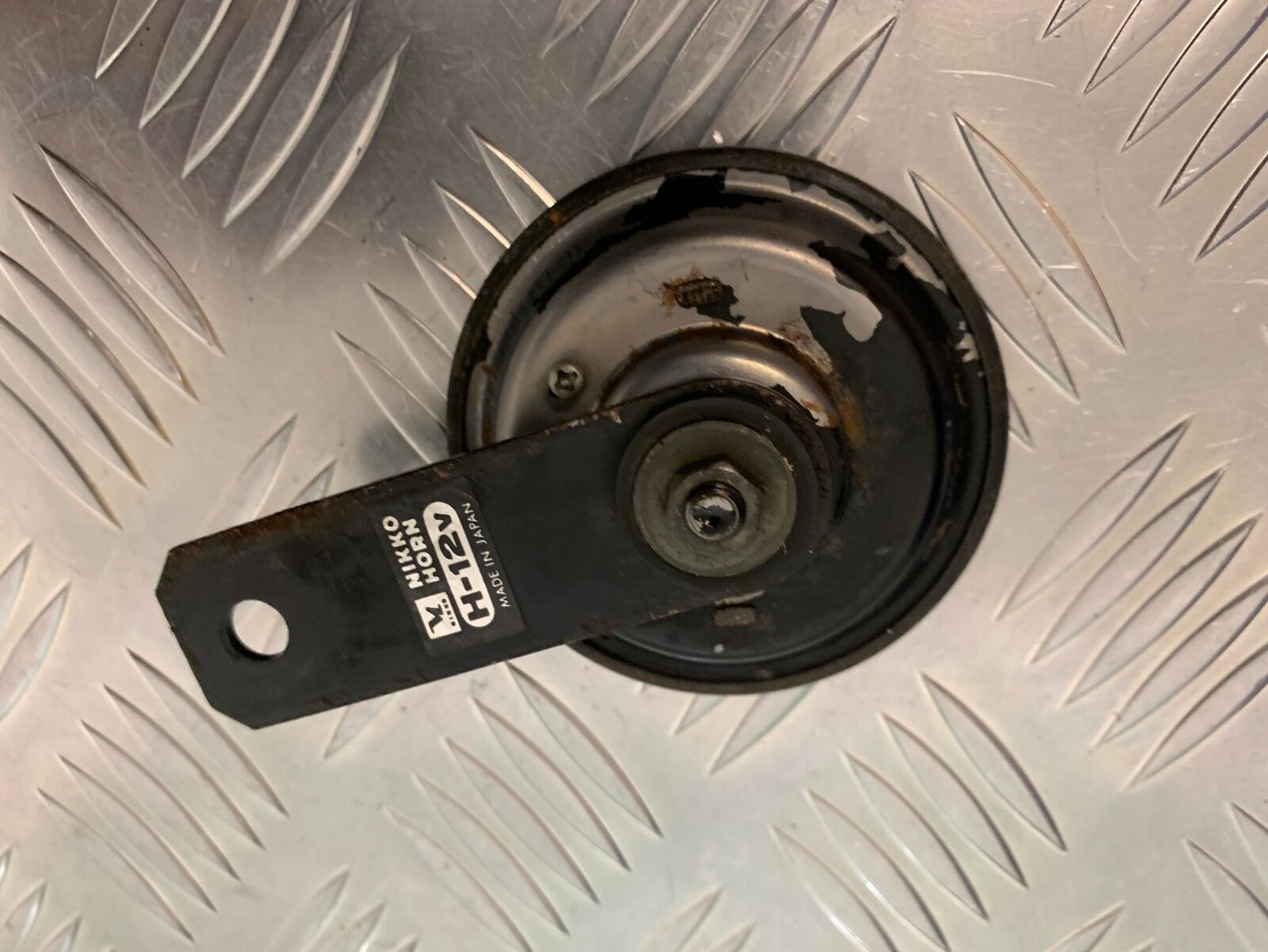 TRIUMPH TIGER 800 XCA HORN   YEAR 2015-2017 (STOCK 940)