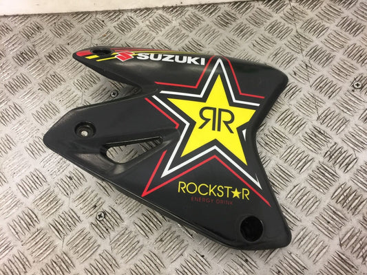 SUZUKI DRZ400 DRZ 400 RIGHT RADIATOR PANEL  YEAR 2003 (STOCK 372)