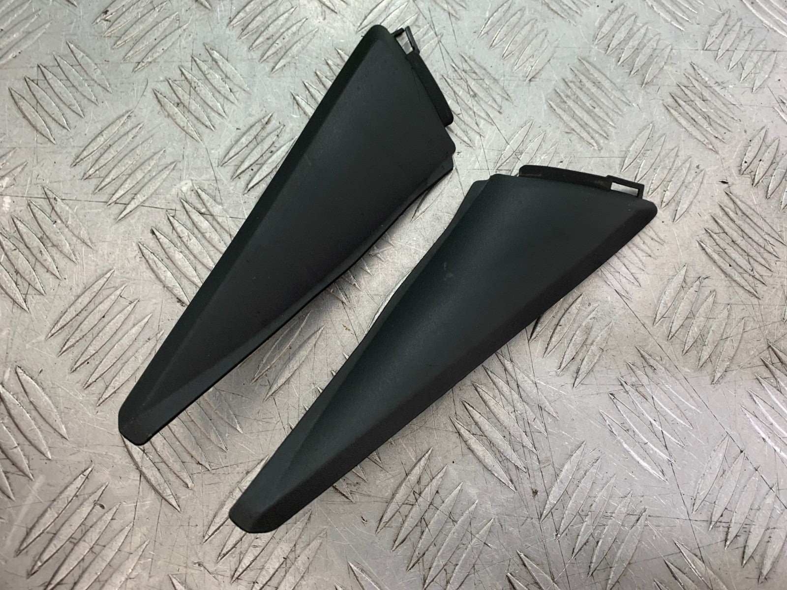 HONDA CBR1000 RR INFILLS PANELS  YEAR  2008-2011 (CMB1330)