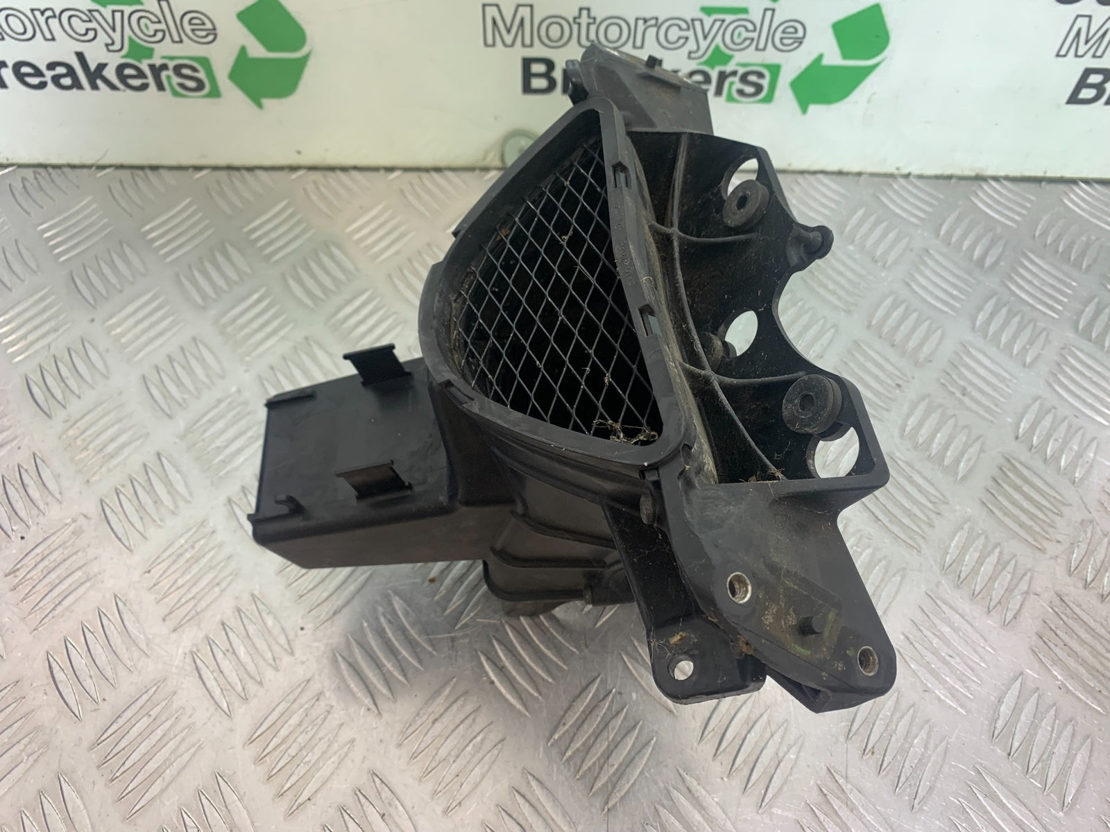 KAWASAKI ZX6R FAIRING BRACKET  YEAR 2009-2012 (CMB1136)