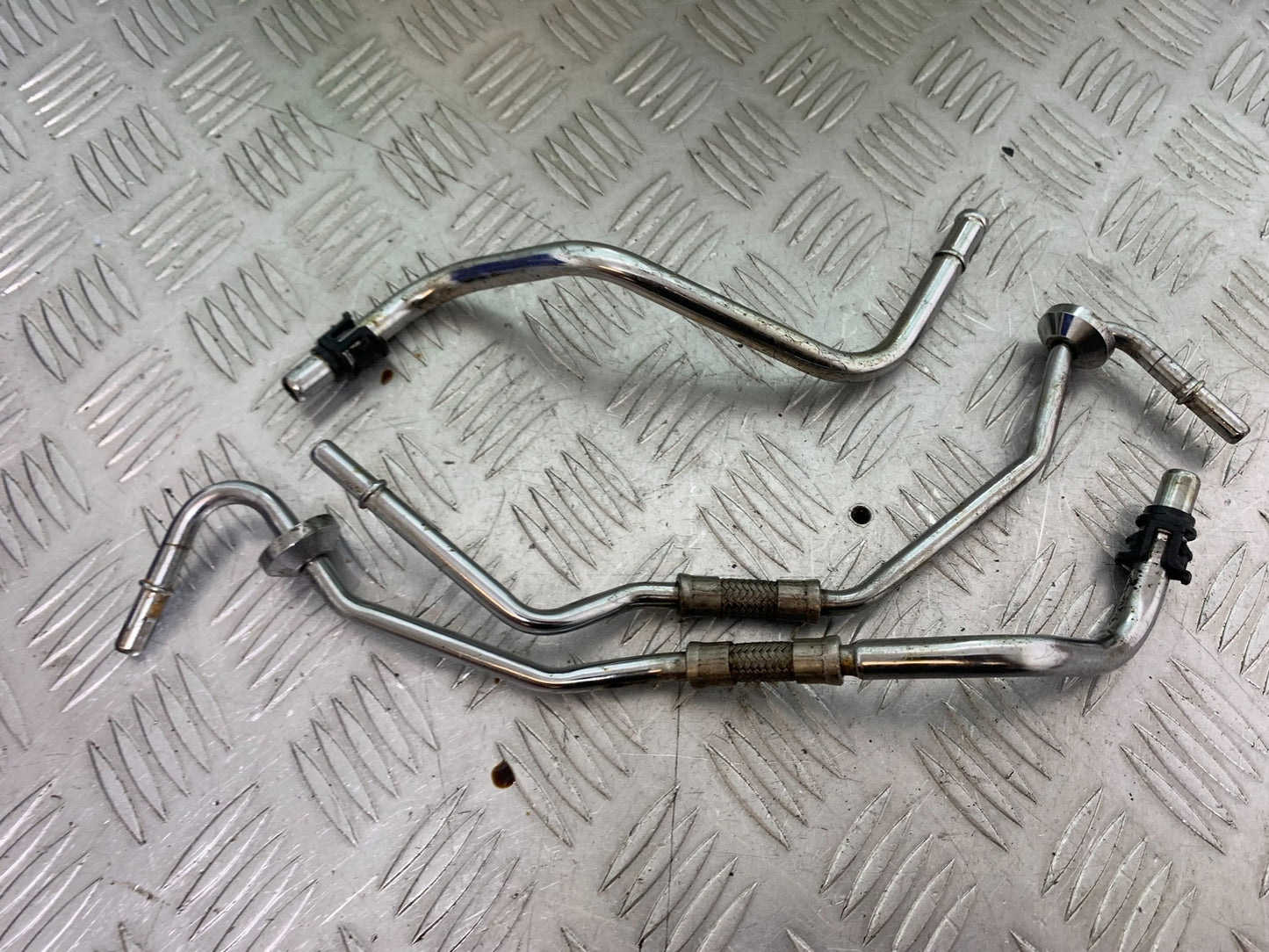 HARLEY DAVIDSON FXS BLACKLINE 1585 OIL LINES  YEAR 2012 (CMB1147)