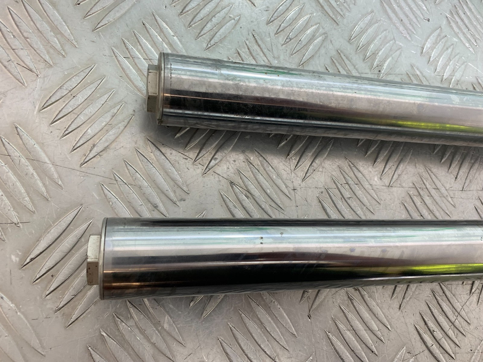 HONDA CBF500 CBF 500 FORKS YEAR 2004-2008  (CMB1294)