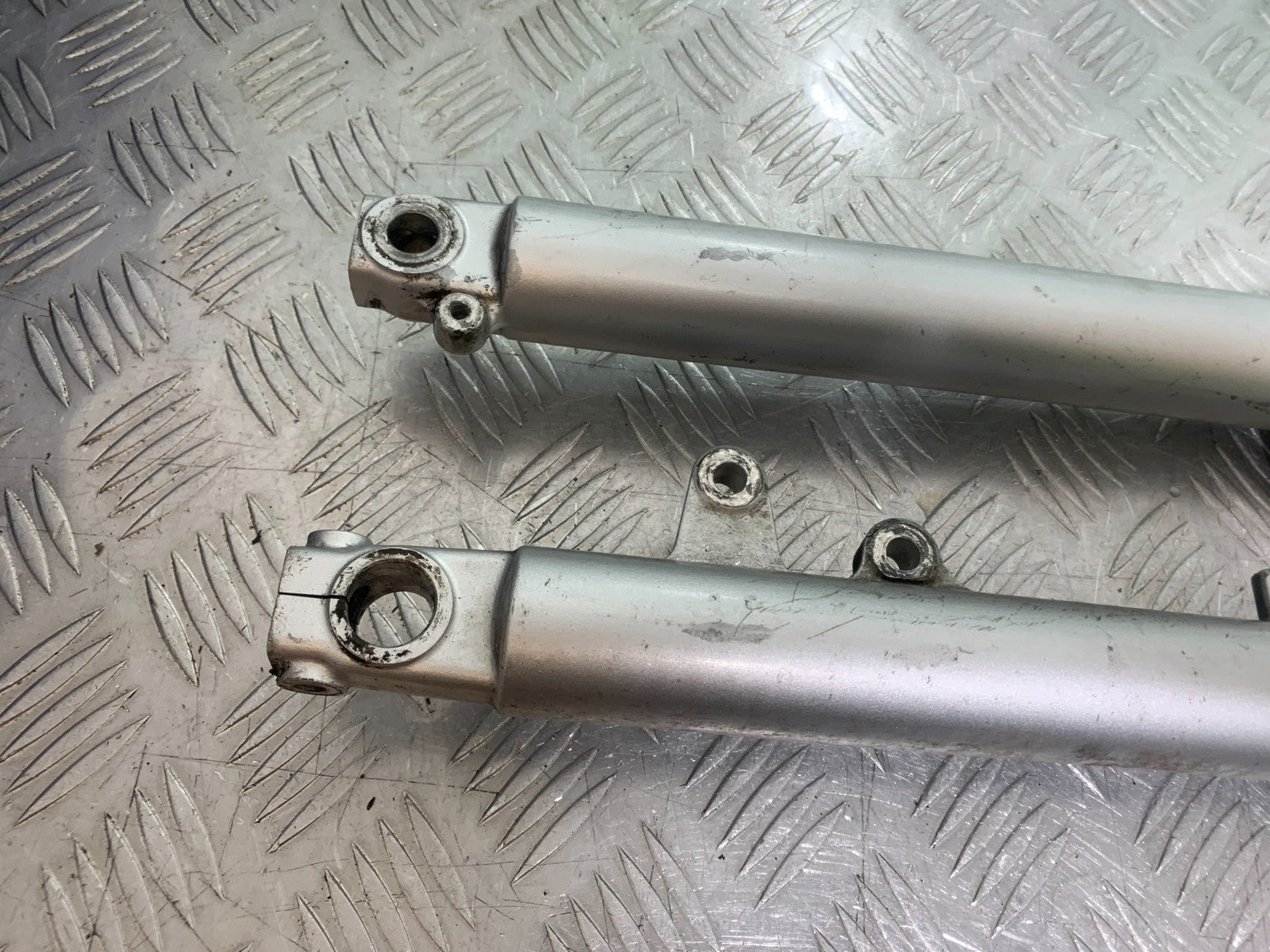 SUZUKI GS500 GS 500 FORKS   YEAR 2001-2008 (CMB1254)