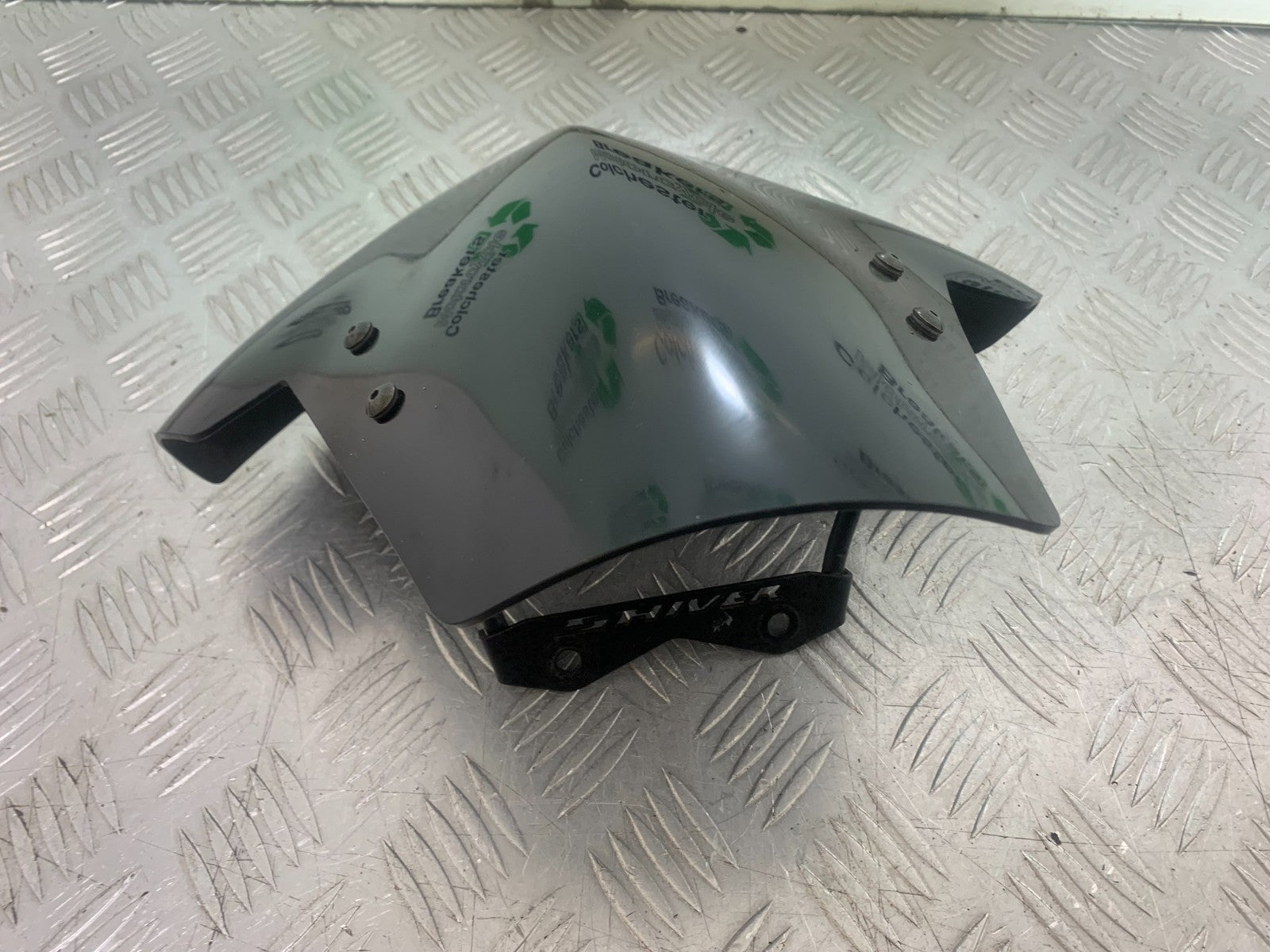 APRILIA SL750 SL 750 SHIVER SCREEN AND BRACKET  YEAR 2008-2016 (CMB1242)