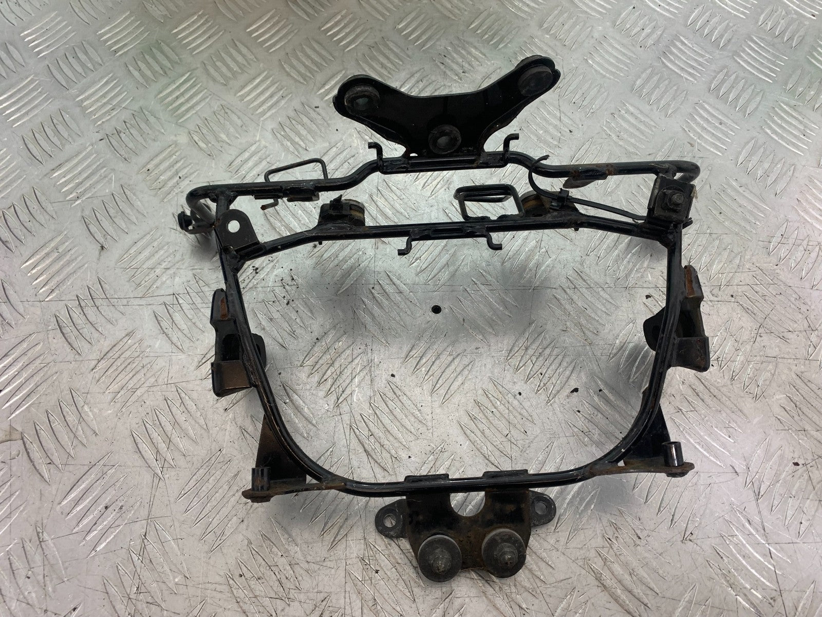 KAWASAKI Z750 Z 750 FAIRING BRACKET  YEAR 2004-2006  (CMB1234)