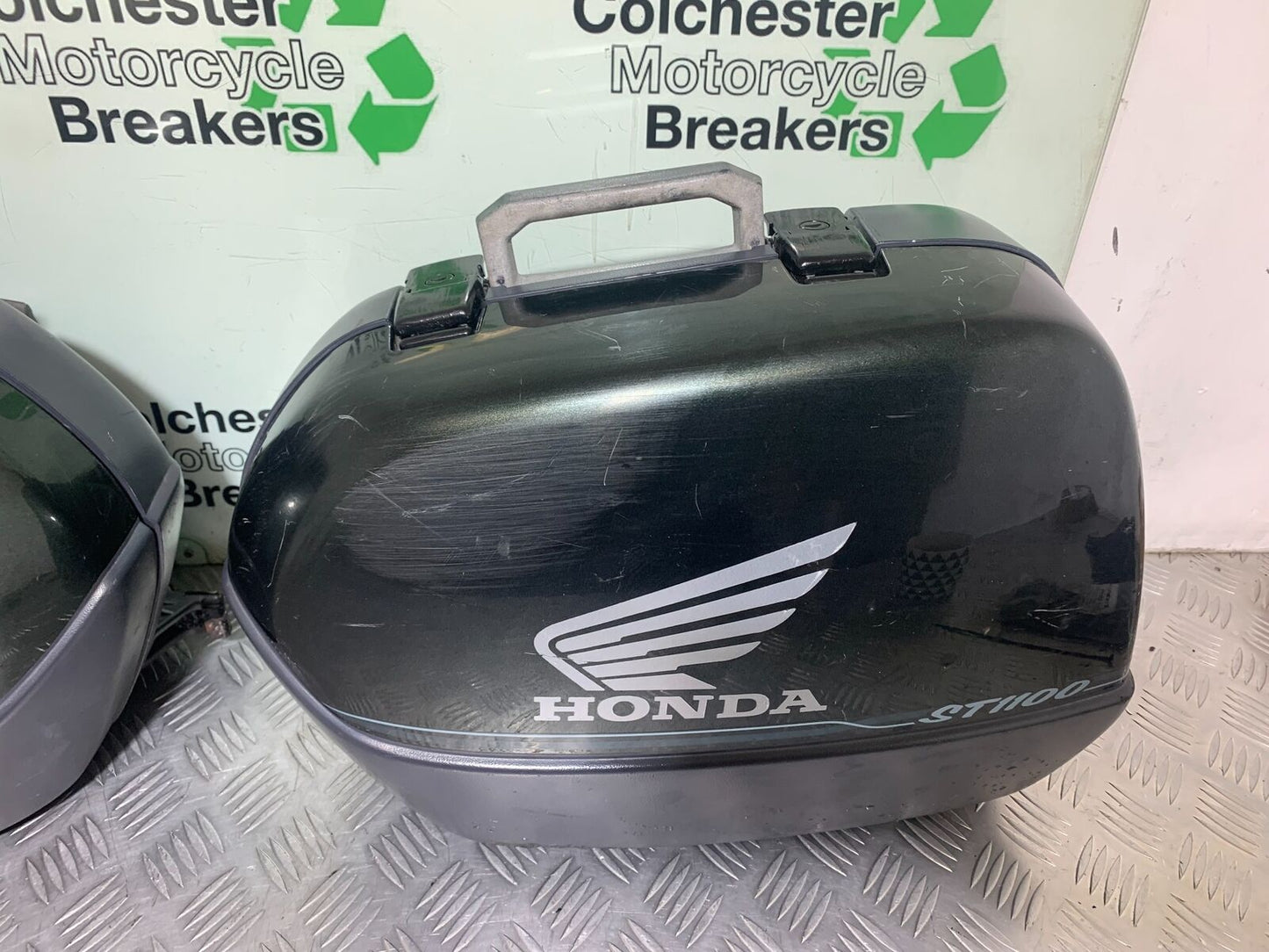 HONDA ST1100  PAN EUROPEAN LEFT AND RIGHT PANNIERS YEAR 1993-2001 (CMB1096)