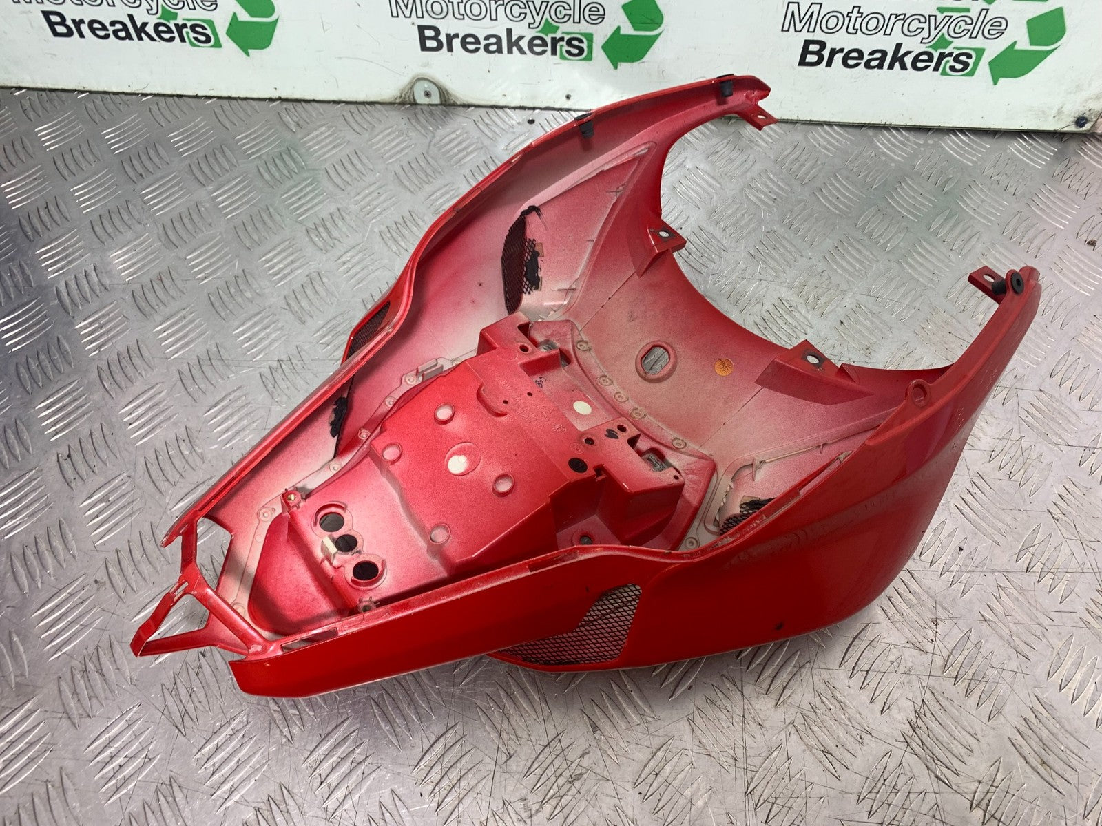 DUCATI 1198 S TAIL PIECE SEAT UNIT  YEAR 2009-2011 (CMB1219)
