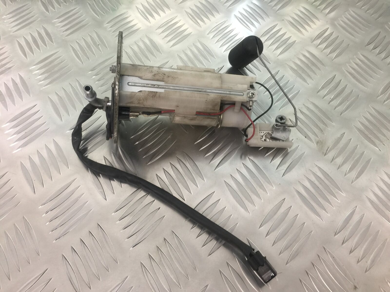 KAWASAKI Z1000 SX PETROL PUMP  YEAR 2011-13 (STOCK 911)