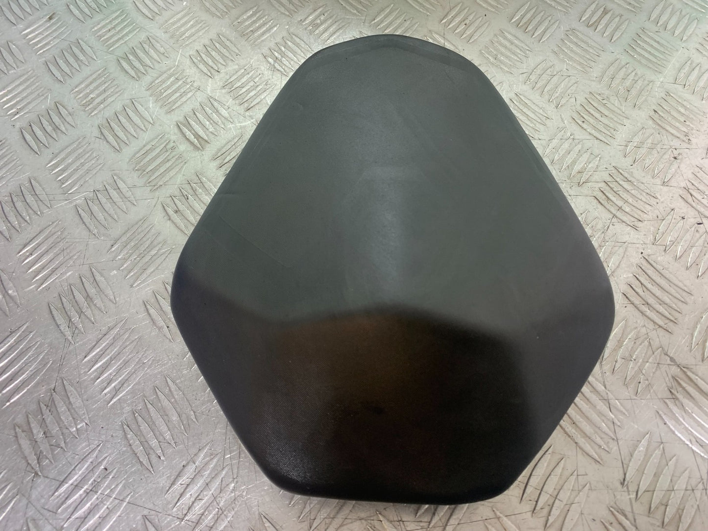 KTM DUKE 125 REAR SEAT  YEAR 2017-2022 (CMB1222)