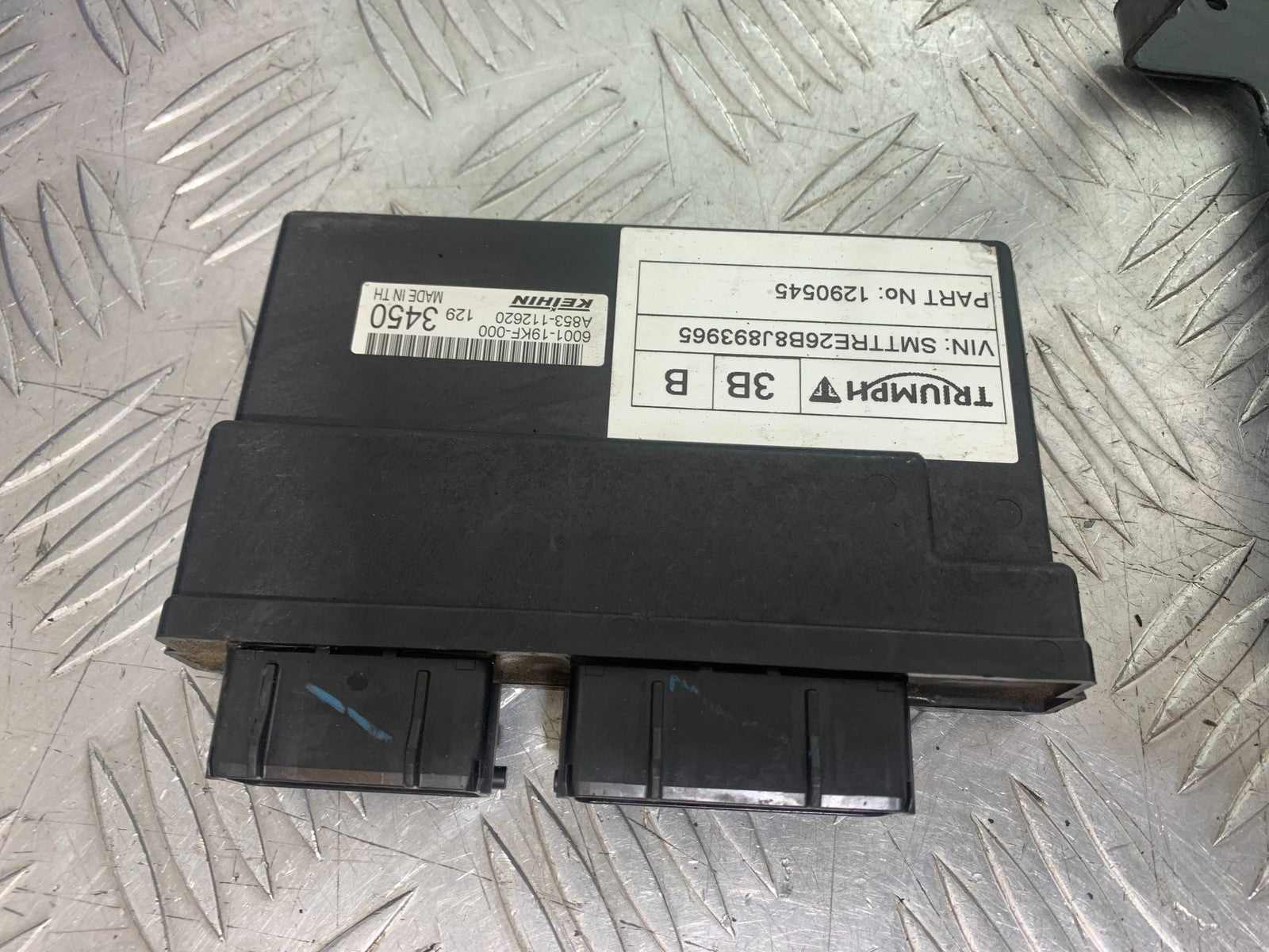 TRIUMPH TIGER 800 XRT ECU LOCKS KEY (IGNITON IS DAMAGED)  2018-2020 (CMB1193)