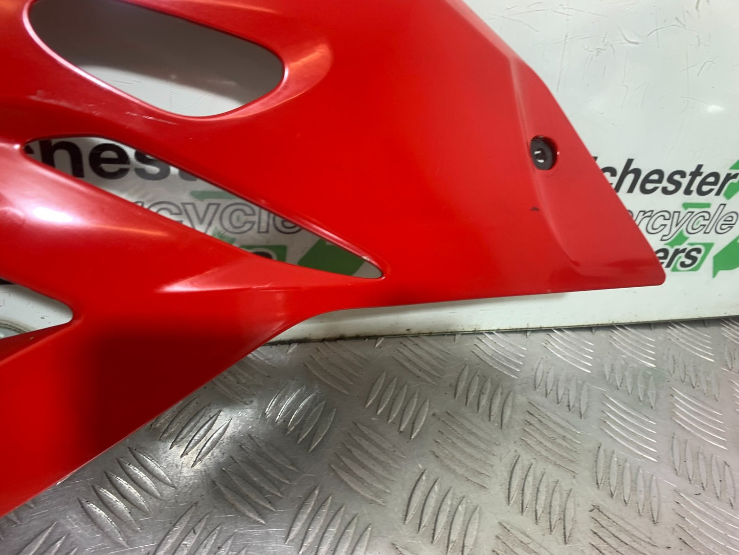 DUCATI 1299 PANIGALE LEFT LOWER FAIRING PANEL YEAR 2016 (CMB 1187)