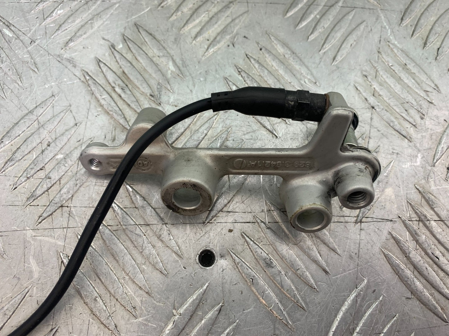 DUCATI 1198 S REAR BRAKE LIGHT SWITCH & BRACKET YEAR 2009-2011 (CMB1219)